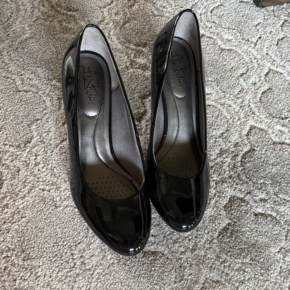 Life Stride Glossy Black Heels